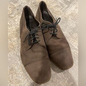 Marc Anthony Maivan Smoke Suede Upper Dress Shoes with Laces Brown Size 10 Med